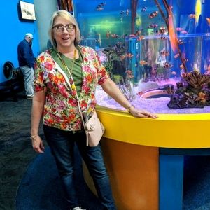 Meet your Posher, Sherry